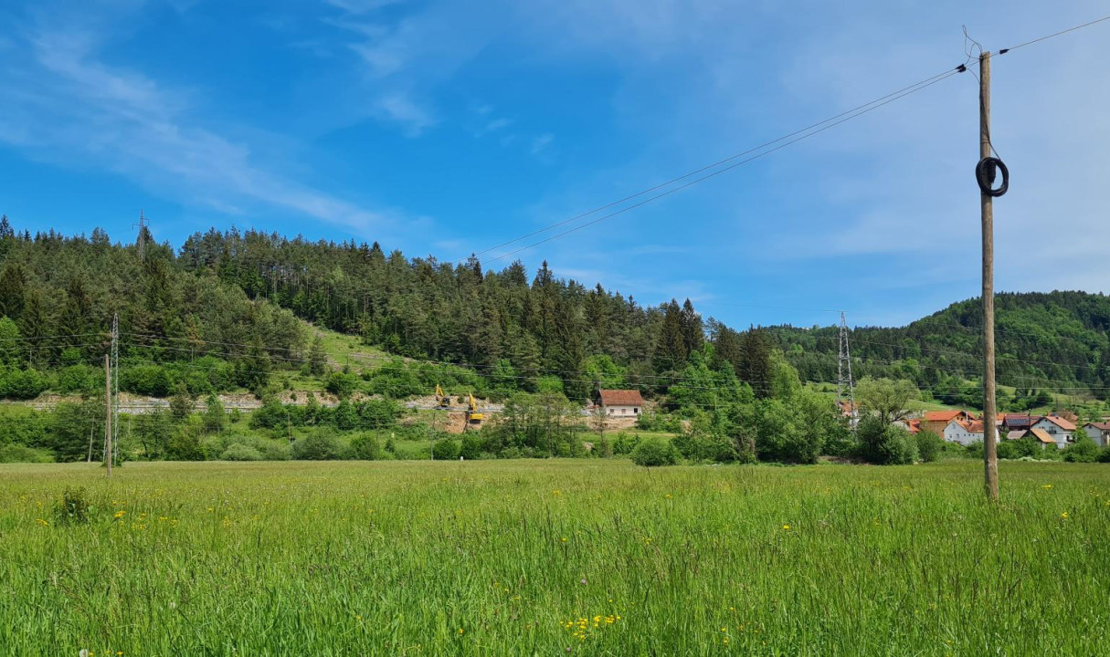 Pričetek del za ureditev pešpoti med Sodražico in Zamostcem